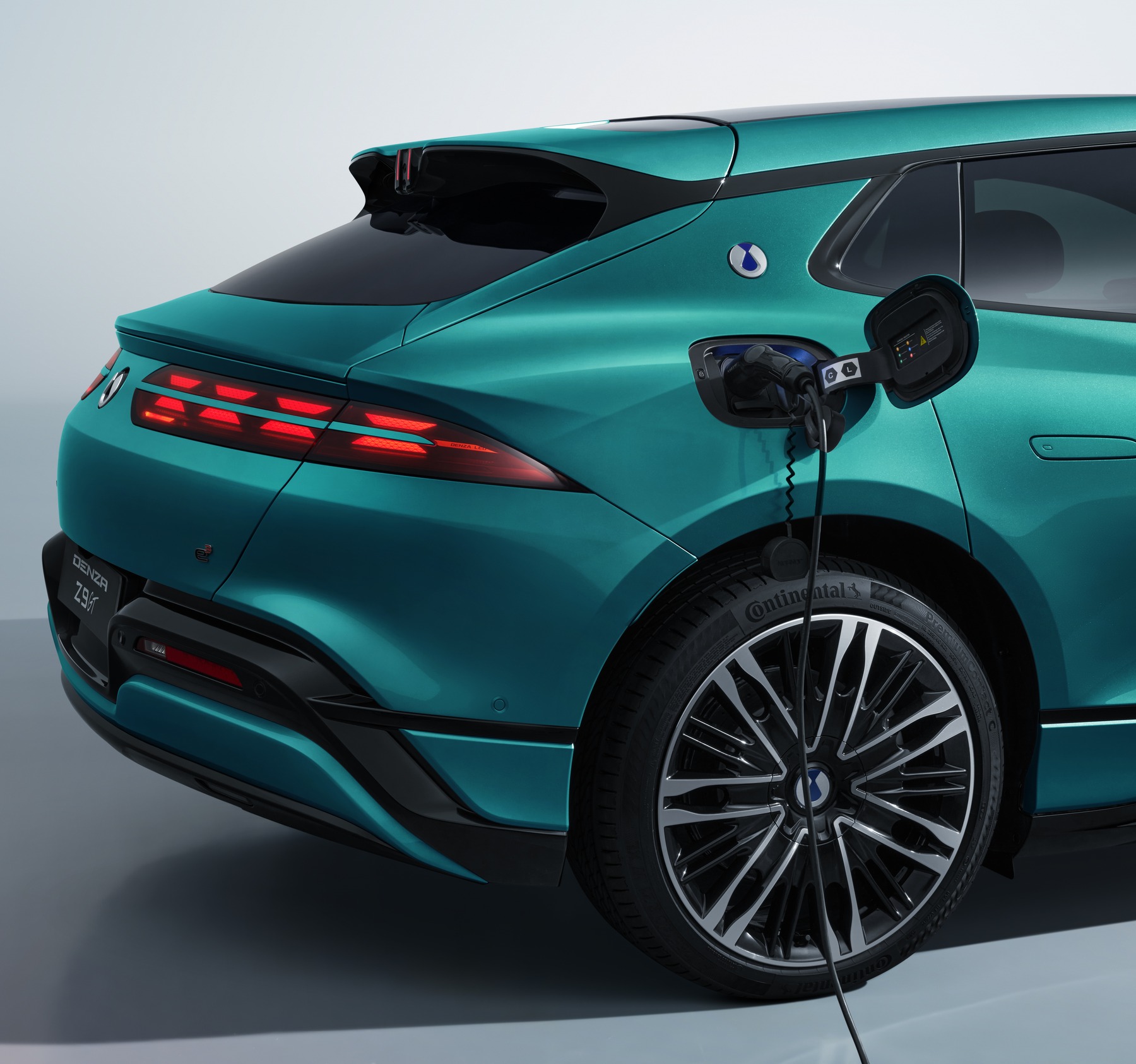 DENZA Z9 GT DM exterior, perfil lateral