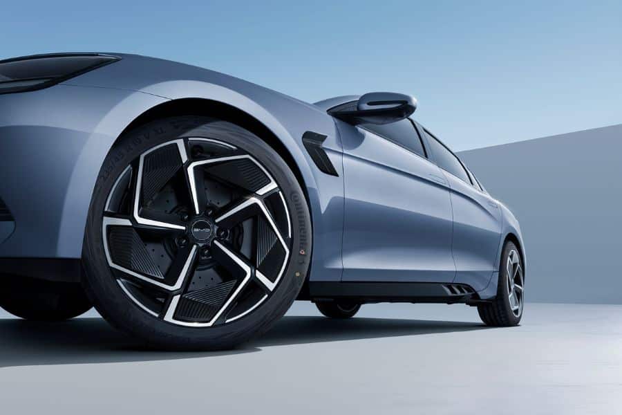 conducir-coche-electrico-en-madrid